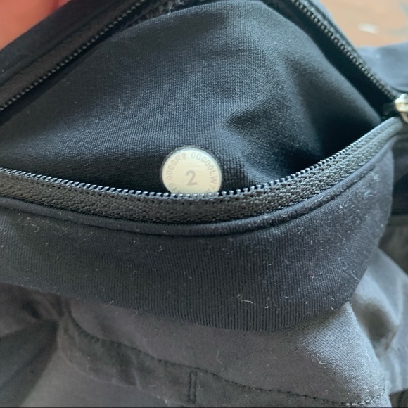 🛑SOLD ON DEPOP🛑Lululemon black speed up shorts - Picture 3 of 5